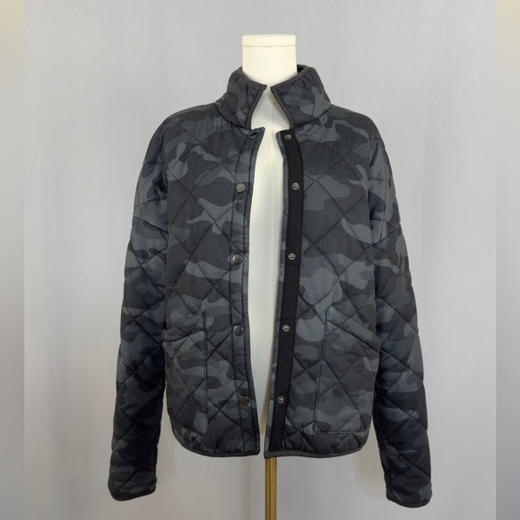 Filly Flair Black & Gray Camo Quilted Jacket - Picture 1 of 6